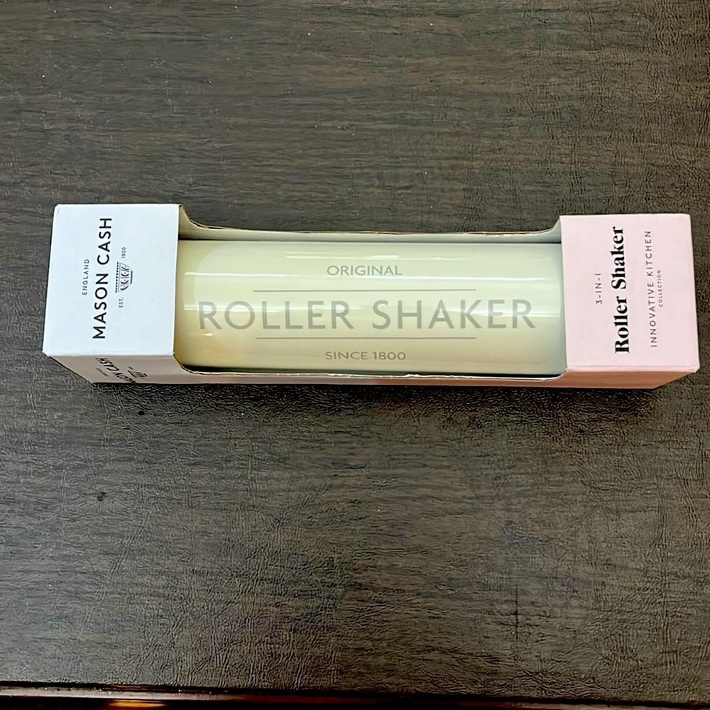New in original packaging-Mason Cash 3in 1 Roller Shaker
